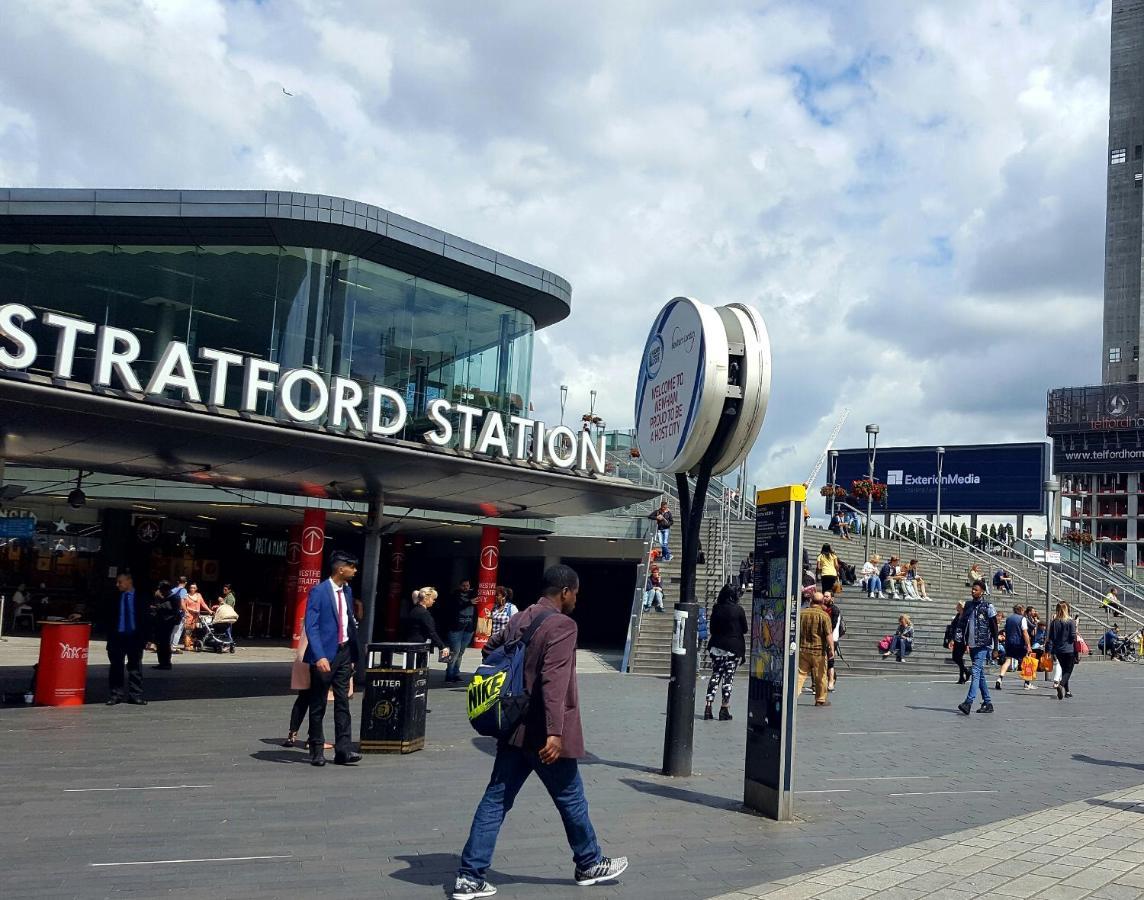 The Heart Of Stratford..! Londres Exterior foto